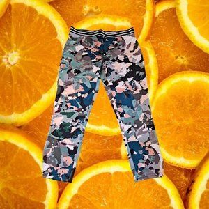 Camo Medium‎ Forever 21 Leggings